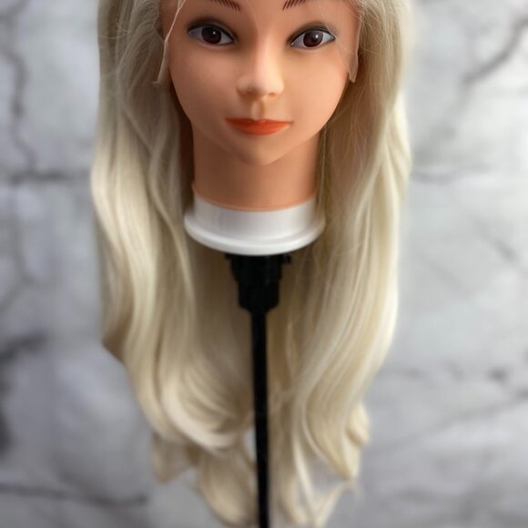 Platinum Blonde Lace Wigs - Picture 5 of 5